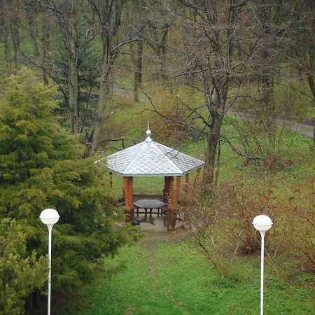 Балнеохотел "Люляци" Vrabtsite Exteriér fotografie